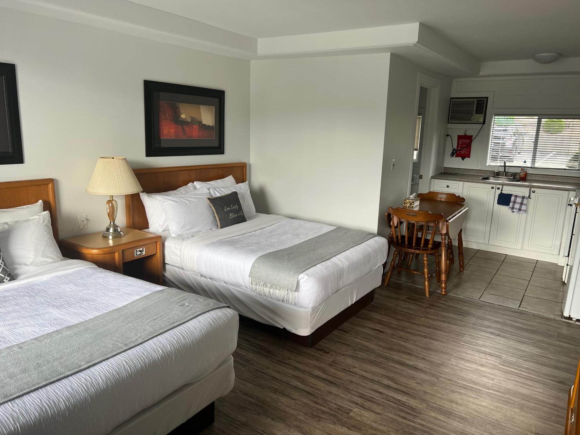 Kit Wat Motel & Marina Sauble Beach Exterior foto