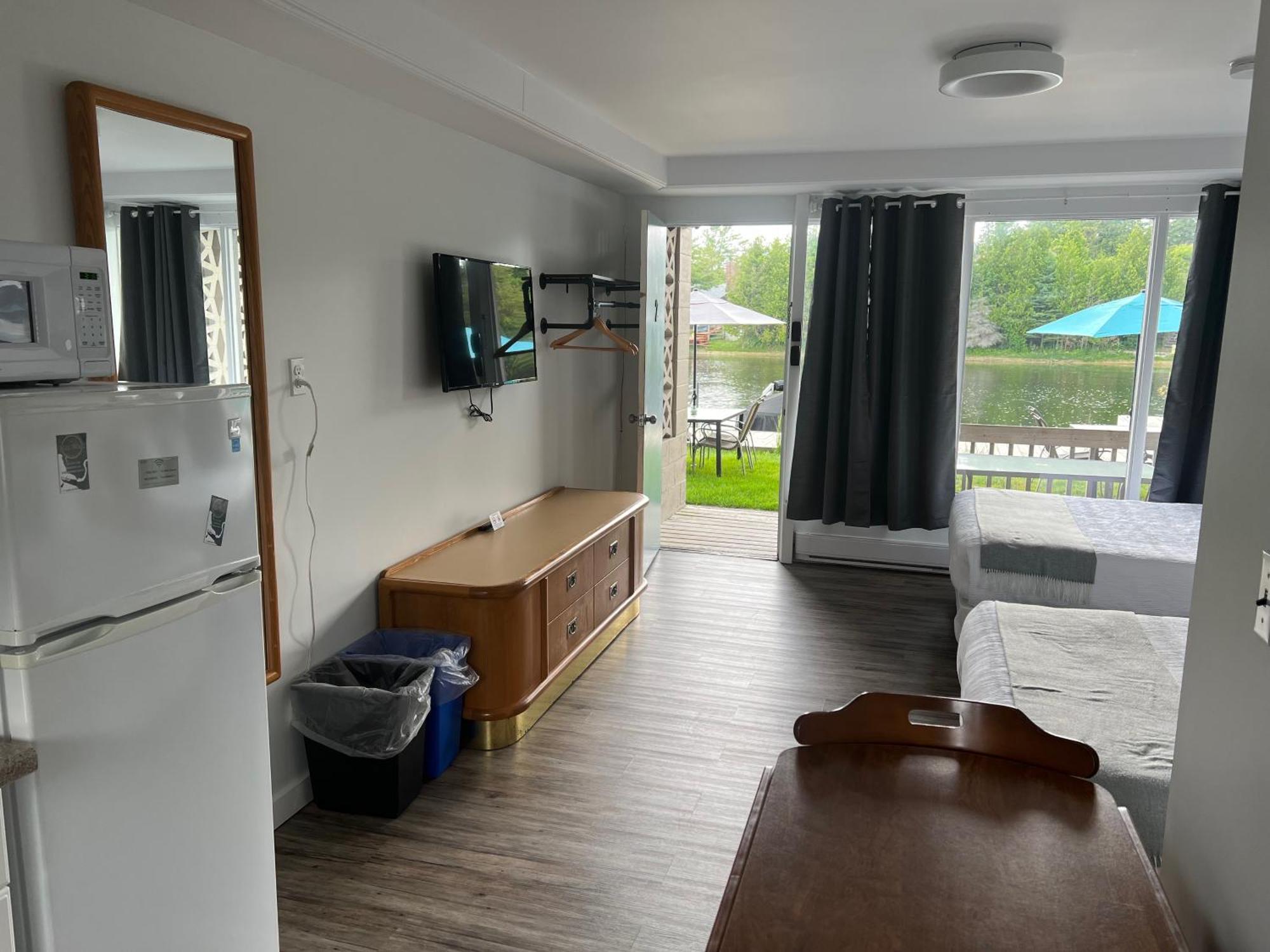Kit Wat Motel & Marina Sauble Beach Exterior foto