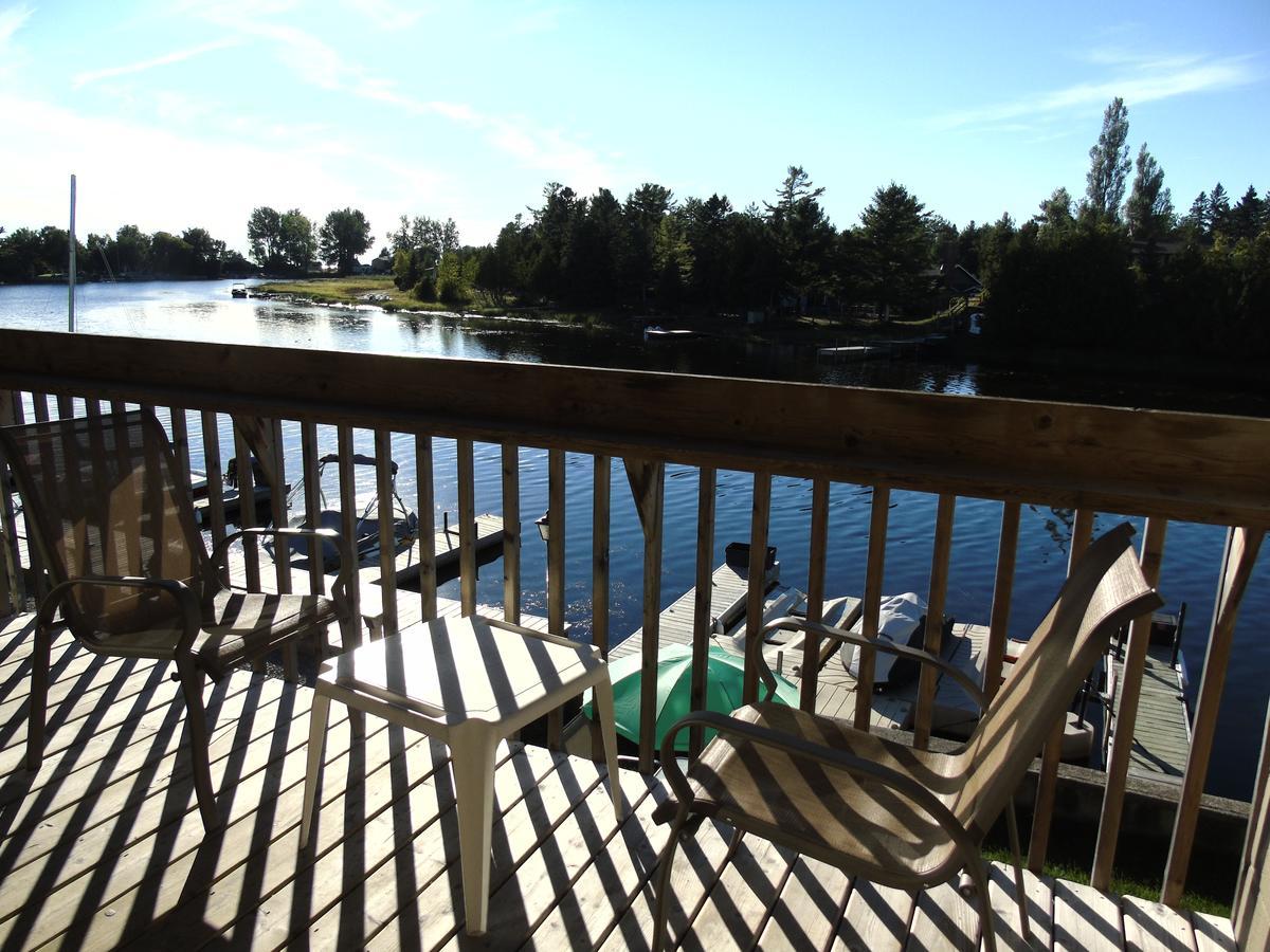 Kit Wat Motel & Marina Sauble Beach Exterior foto
