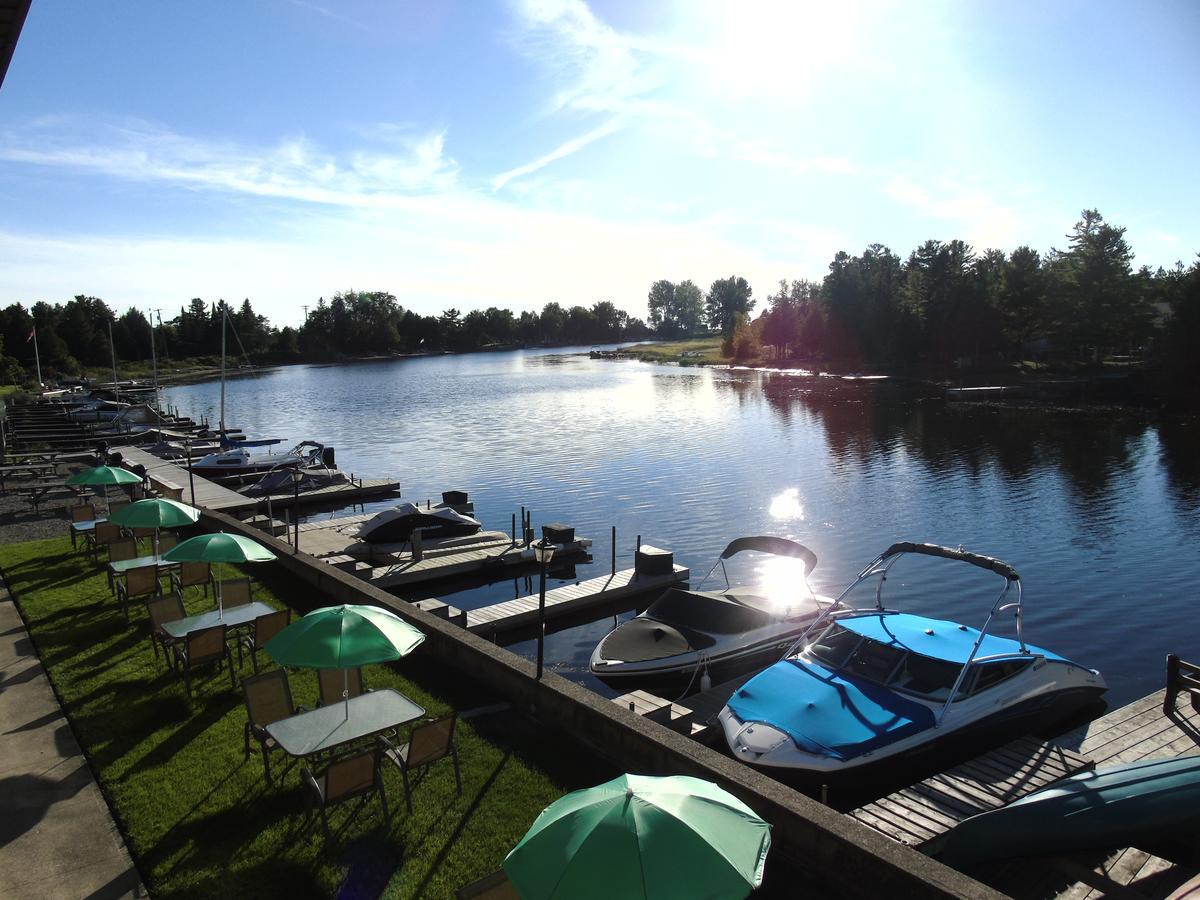 Kit Wat Motel & Marina Sauble Beach Exterior foto